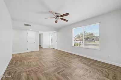 6521 W Turney Avenue, Phoenix, AZ 85033 - Photo 10
