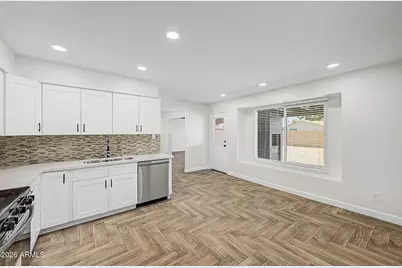 6521 W Turney Avenue, Phoenix, AZ 85033 - Photo 18