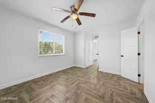 6521 W Turney Ave, Phoenix, AZ 85033 - Photo 22