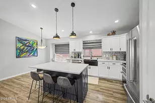 1119 E Pontiac Dr, Phoenix, AZ 85024 - Photo 2