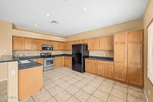 17817 W Marshall Ln, Surprise, AZ 85388 - Photo 16