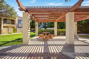1017 E Maryland Ave, Phoenix, AZ 85014 - Photo 26
