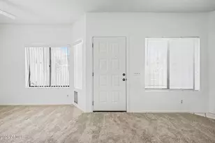 1017 E Maryland Ave, Phoenix, AZ 85014 - Photo 4