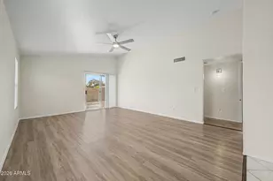 1006 W Redondo Dr, Gilbert, AZ 85233 - Photo 6