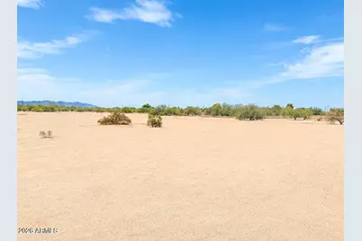 2735 W Zapotec Avenue #2, Eloy, AZ 85131 - Photo 4