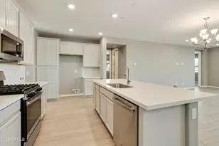 17244 W Dahlia Dr, Surprise, AZ 85388 - Photo 4