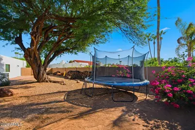 10678 E Gold Dust Avenue, Scottsdale, AZ 85258 - Photo 34