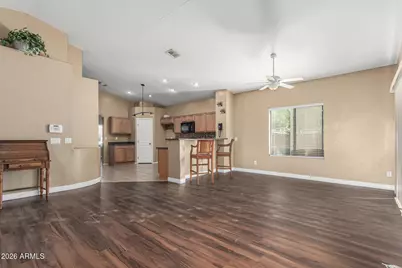 2513 W Novak Way, Phoenix, AZ 85041 - Photo 10