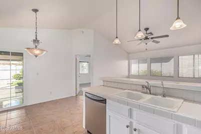 3022 E Michigan Avenue, Phoenix, AZ 85032 - Photo 14