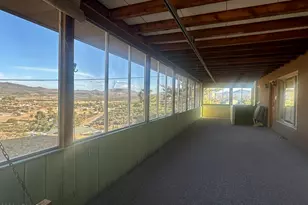 18127 S Tawny Ln, Peeples Valley, AZ 86332 - Photo 4