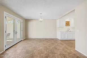 2073 E Cairo Dr, Tempe, AZ 85282 - Photo 8