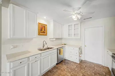 2073 E Cairo Drive, Tempe, AZ 85282 - Photo 10