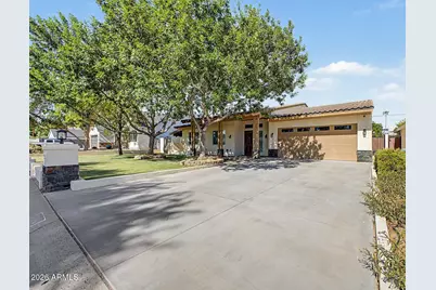 3443 N 51st Street, Phoenix, AZ 85018 - Photo 2