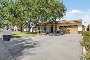 3443 N 51st St, Phoenix, AZ 85018 - Photo 2