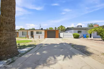 2232 E Mitchell Drive, Phoenix, AZ 85016 - Photo 4