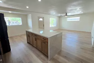 2232 E Mitchell Dr, Phoenix, AZ 85016 - Photo 16