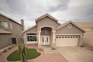 138 W El Freda Rd, Tempe, AZ 85284 - Photo 1