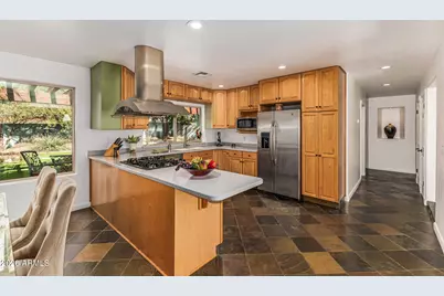 142 E Voltaire Avenue, Phoenix, AZ 85022 - Photo 12