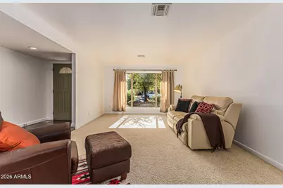 142 E Voltaire Avenue, Phoenix, AZ 85022 - Photo 4