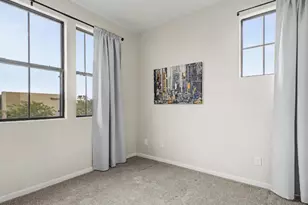 2090 S Dorsey Ln, Tempe, AZ 85282 - Photo 8