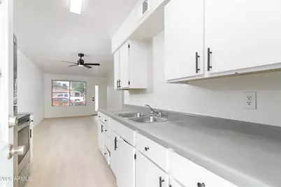 2444 E Willetta Street #4, Phoenix, AZ 85008 - Photo 12
