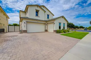 18987 E Apricot Ln, Queen Creek, AZ 85142 - Photo 2