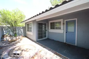 860 N McQueen Rd, Chandler, AZ 85225 - Photo 2