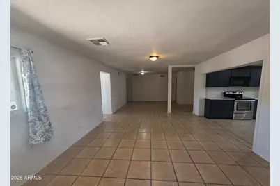 5841 W Mackenzie Drive, Phoenix, AZ 85031 - Photo 6