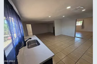 5841 W Mackenzie Drive, Phoenix, AZ 85031 - Photo 10