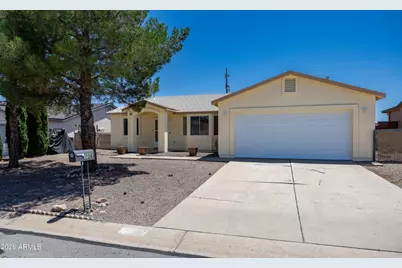 106 Buffalo Drive, Huachuca City, AZ 85616 - Photo 1
