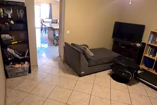 5227 S 10th Ave, Phoenix, AZ 85041 - Photo 2
