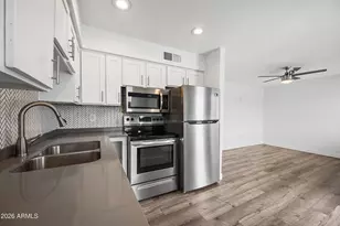 3131 E Fairmount Ave, Phoenix, AZ 85016 - Photo 8