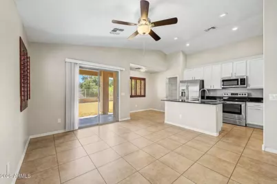 11143 W Mariposa Drive, Phoenix, AZ 85037 - Photo 10