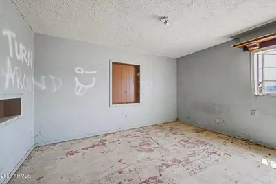 328 N Delaware Street, Chandler, AZ 85225 - Photo 8