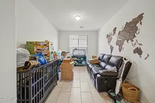 10155 W Golden Ln, Peoria, AZ 85345 - Photo 18