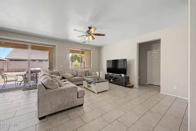 10155 W Golden Lane, Peoria, AZ 85345 - Photo 10