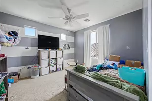 10155 W Golden Ln, Peoria, AZ 85345 - Photo 34