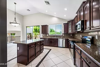 8698 W Morten Avenue, Glendale, AZ 85305 - Photo 16