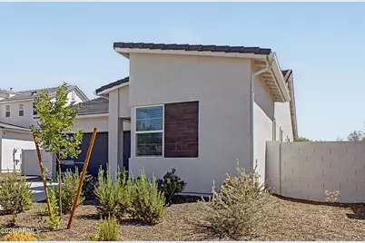 18112 W Bighorn Avenue, Goodyear, AZ 85338 - Photo 4