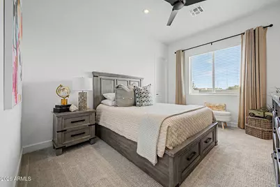 39012 N 6th Drive, Phoenix, AZ 85086 - Photo 32