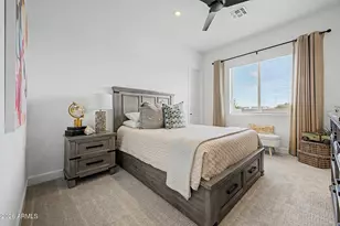 39012 N 6th Dr, Phoenix, AZ 85086 - Photo 32