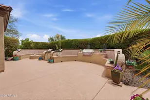 12395 W Rosewood Ln, Peoria, AZ 85383 - Photo 2