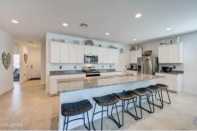 3353 W Shanley Avenue, Apache Junction, AZ 85120 - Photo 2