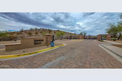 17856 W Estes Way #12, Goodyear, AZ 85338 - Photo 2