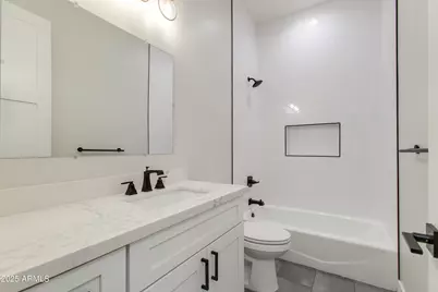 3802 E Highland Avenue, Phoenix, AZ 85018 - Photo 20