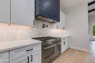 3802 E Highland Ave, Phoenix, AZ 85018 - Photo 6