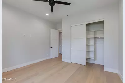 3802 E Highland Avenue, Phoenix, AZ 85018 - Photo 24