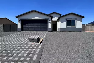 11778 W Cabrillo Dr, Arizona City, AZ 85123 - Photo 2