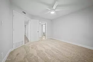 9249 N 47th Dr, Glendale, AZ 85302 - Photo 14
