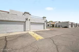 9249 N 47th Dr, Glendale, AZ 85302 - Photo 2